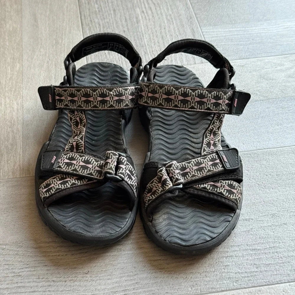 Avia‎ Sport Sandals Black Pink Pattern Adjustable Strap Comfortable Shoes Size 8